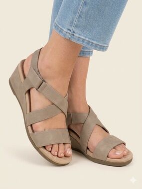 Life Stride Taupe Crisscross Comfort Sandals NIB